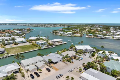 View/Area - 741 9th St #KEY colony, Key Colony Beach, FL 33051 photo 2 of 7