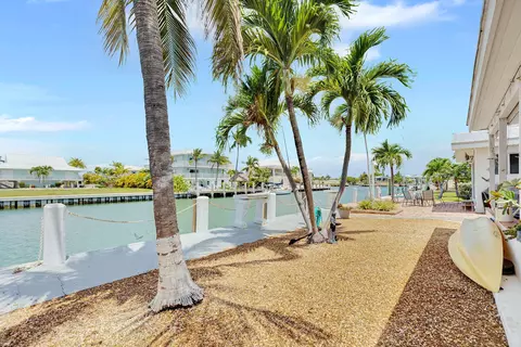 Exterior - 741 9th St #KEY colony, Key Colony Beach, FL 33051 photo 5 of 10