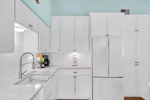 Kitchen - 741 9th St #KEY colony, Key Colony Beach, FL 33051 photo 2 of 4