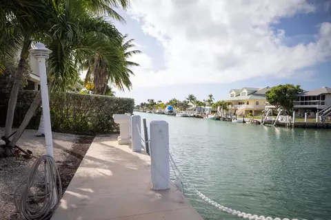 741 9th St #KEY colony, Key Colony Beach, FL 33051