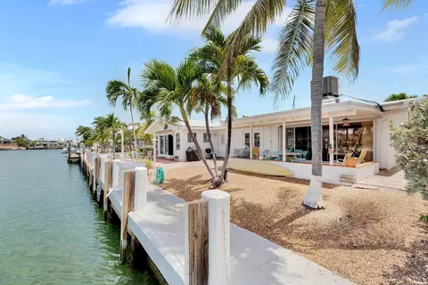Exterior - 741 9th St #KEY colony, Key Colony Beach, FL 33051 photo 1 of 10