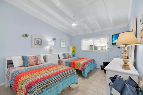 Bedroom - 741 9th St #KEY colony, Key Colony Beach, FL 33051 photo 6 of 9