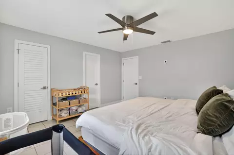 Bedroom - 8 N End Rd, Key Largo, FL 33037 photo 4 of 4