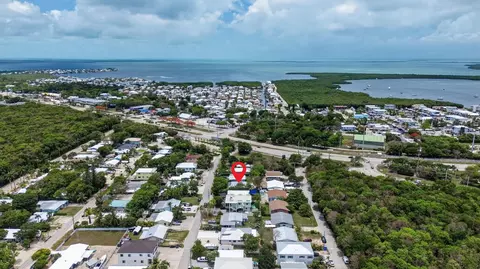 View/Area - 8 N End Rd, Key Largo, FL 33037 photo 3 of 7