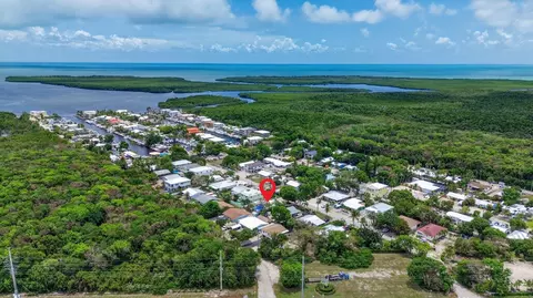View/Area - 8 N End Rd, Key Largo, FL 33037 photo 5 of 7