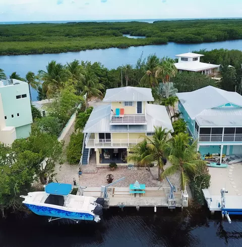 104 8th Ln, Key Largo, FL 33037