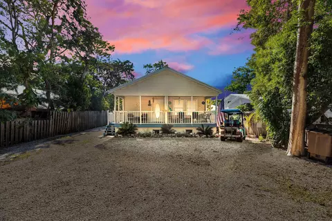 802 Madrid Rd, Key Largo, FL 33037