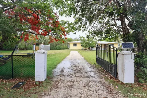 30525 Winifred St, Big Pine Key, FL 33043