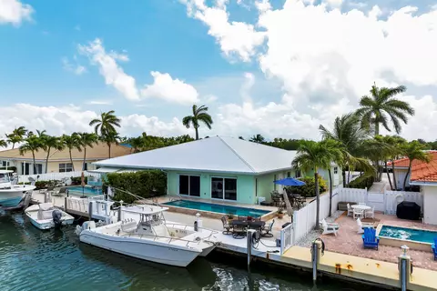 292 Sadowski, Key Colony, FL 33051