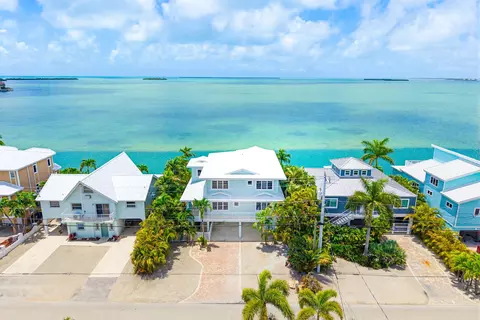 414 E Caribbean Dr, Summerland Key, FL 33042