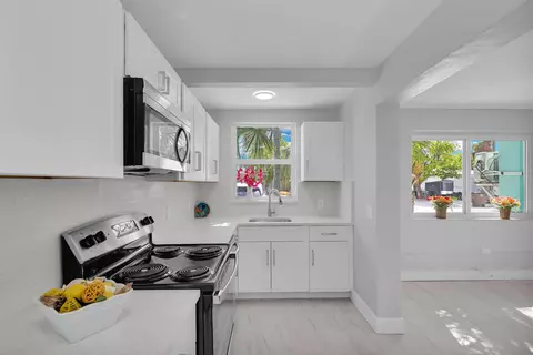 11105 3rd Avenue Ocean, Marathon, FL 33050