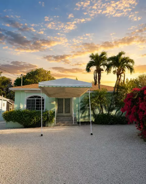 107 Marina Ave, Key Largo, FL 33037