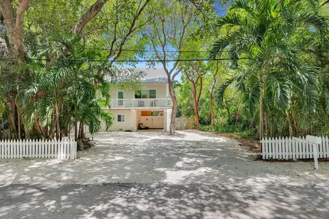 183 Orlando Dr, Tavernier, FL 33070