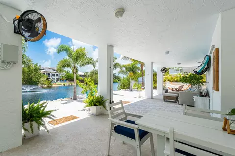 Exterior - 24 Mutiny Pl, Key Largo, FL 33037 photo 6 of 19