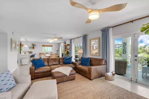 Living - 24 Mutiny Pl, Key Largo, FL 33037 photo 3 of 3