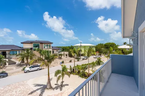 Exterior - 24 Mutiny Pl, Key Largo, FL 33037 photo 14 of 19