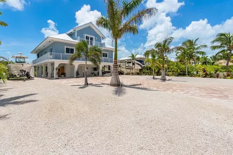 Exterior - 24 Mutiny Pl, Key Largo, FL 33037 photo 1 of 19