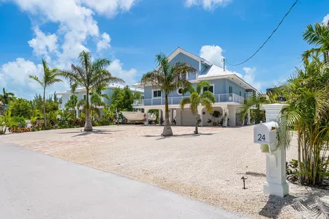Exterior - 24 Mutiny Pl, Key Largo, FL 33037 photo 18 of 19