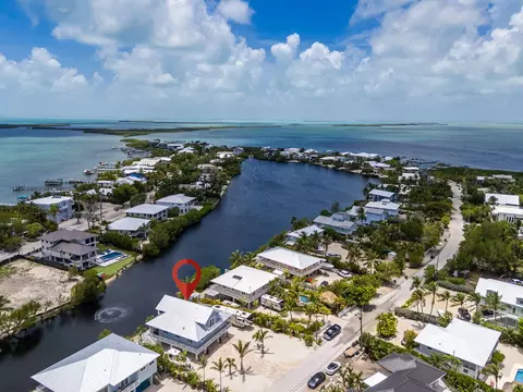 View/Area - 24 Mutiny Pl, Key Largo, FL 33037 photo 3 of 8