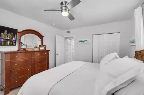 Bedroom - 24 Mutiny Pl, Key Largo, FL 33037 photo 5 of 7