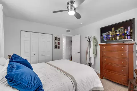 Bedroom - 24 Mutiny Pl, Key Largo, FL 33037 photo 7 of 7