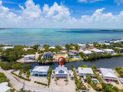 View/Area - 24 Mutiny Pl, Key Largo, FL 33037 photo 1 of 8