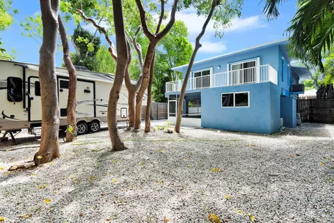 107 Sioux St, Tavernier, FL 33070