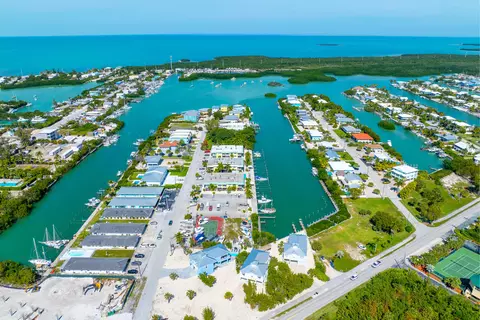 View/Area - 101 Avenue D, Marathon, FL 33050 photo 4 of 8