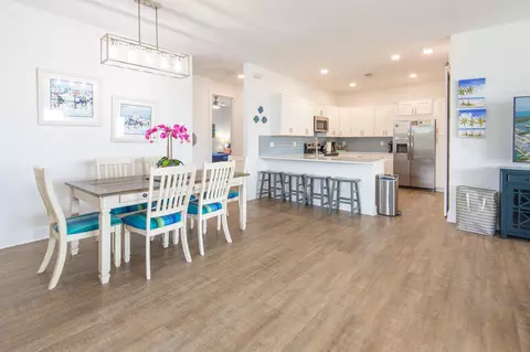 Dining - 101 Avenue D, Marathon, FL 33050 photo 1 of 4