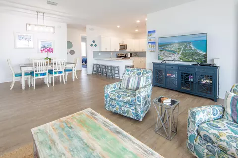 Living - 101 Avenue D, Marathon, FL 33050 photo 2 of 3