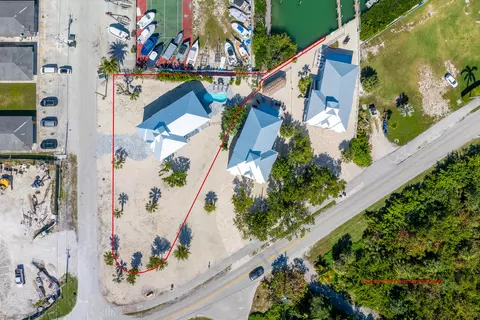 View/Area - 101 Avenue D, Marathon, FL 33050 photo 3 of 8