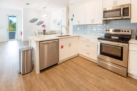 Kitchen - 101 Avenue D, Marathon, FL 33050 photo 2 of 2