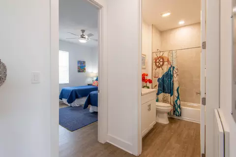 Entry Way - 101 Avenue D, Marathon, FL 33050 photo 2 of 2