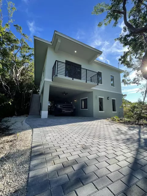 901 Estall St, Key Largo, FL 33037