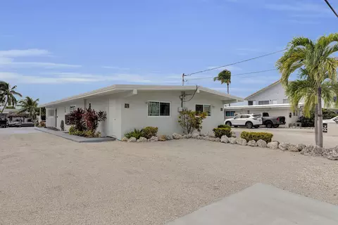 Exterior - 281 291 10th St #KEY colony, Key Colony Beach, FL 33051 photo 6 of 15