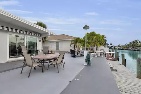 Exterior - 281 291 10th St #KEY colony, Key Colony Beach, FL 33051 photo 11 of 15