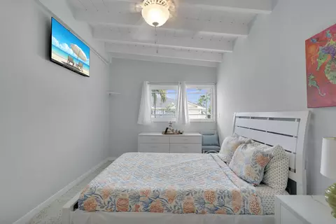 Bedroom - 281 291 10th St #KEY colony, Key Colony Beach, FL 33051 photo 11 of 12