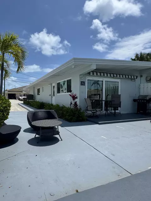 Exterior - 281 291 10th St #KEY colony, Key Colony Beach, FL 33051 photo 15 of 15