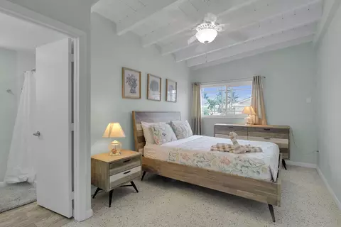 Bedroom - 281 291 10th St #KEY colony, Key Colony Beach, FL 33051 photo 4 of 12