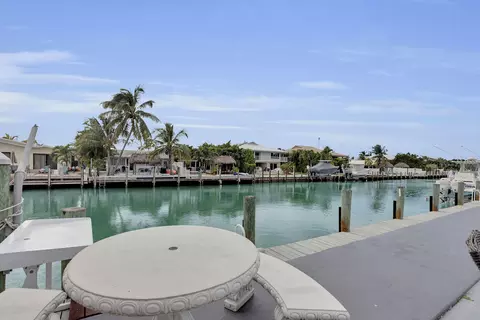 Exterior - 281 291 10th St #KEY colony, Key Colony Beach, FL 33051 photo 12 of 15
