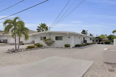 Exterior - 281 291 10th St #KEY colony, Key Colony Beach, FL 33051 photo 5 of 15