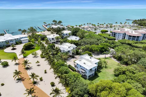 141 Aregood Ln #3B, Islamorada, FL 33036
