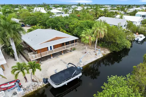 22822 Buccaneer Ln, Summerland Key, FL 33042