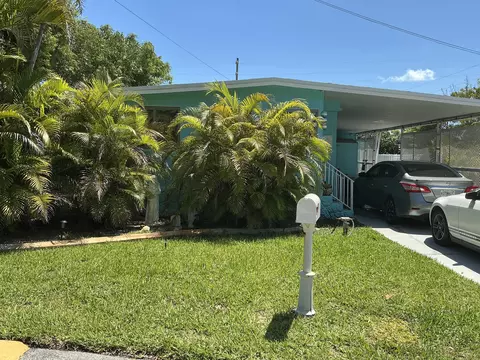 802 N Topaz, Key Largo, FL 33037