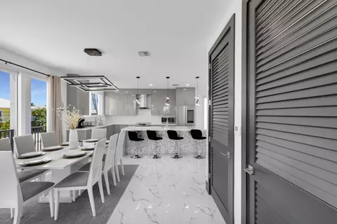 Dining - 835 Copa D Oro, Marathon, FL 33050 photo 2 of 4