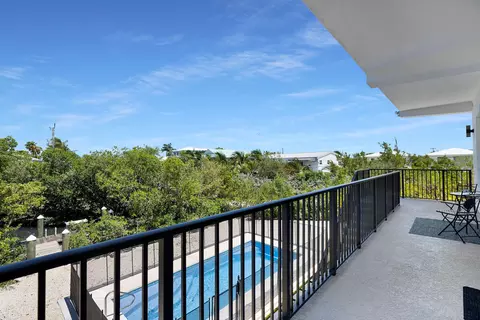 Exterior - 835 Copa D Oro, Marathon, FL 33050 photo 5 of 9