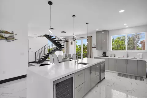 Kitchen - 835 Copa D Oro, Marathon, FL 33050 photo 3 of 3