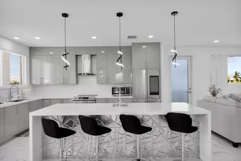 Kitchen - 835 Copa D Oro, Marathon, FL 33050 photo 1 of 3