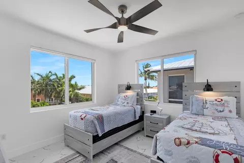 Bedroom - 835 Copa D Oro, Marathon, FL 33050 photo 12 of 14