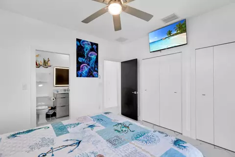 Bedroom - 835 Copa D Oro, Marathon, FL 33050 photo 11 of 14